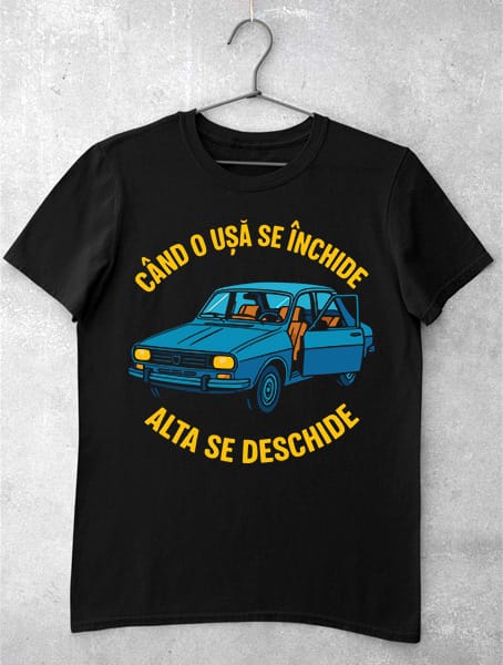 tricou dacia cand o usa se inchide